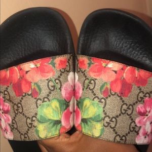 Gucci’s slides size 9 women